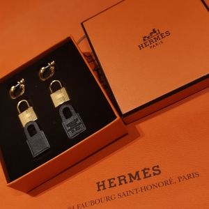 💯 O Kelly hermès earrings